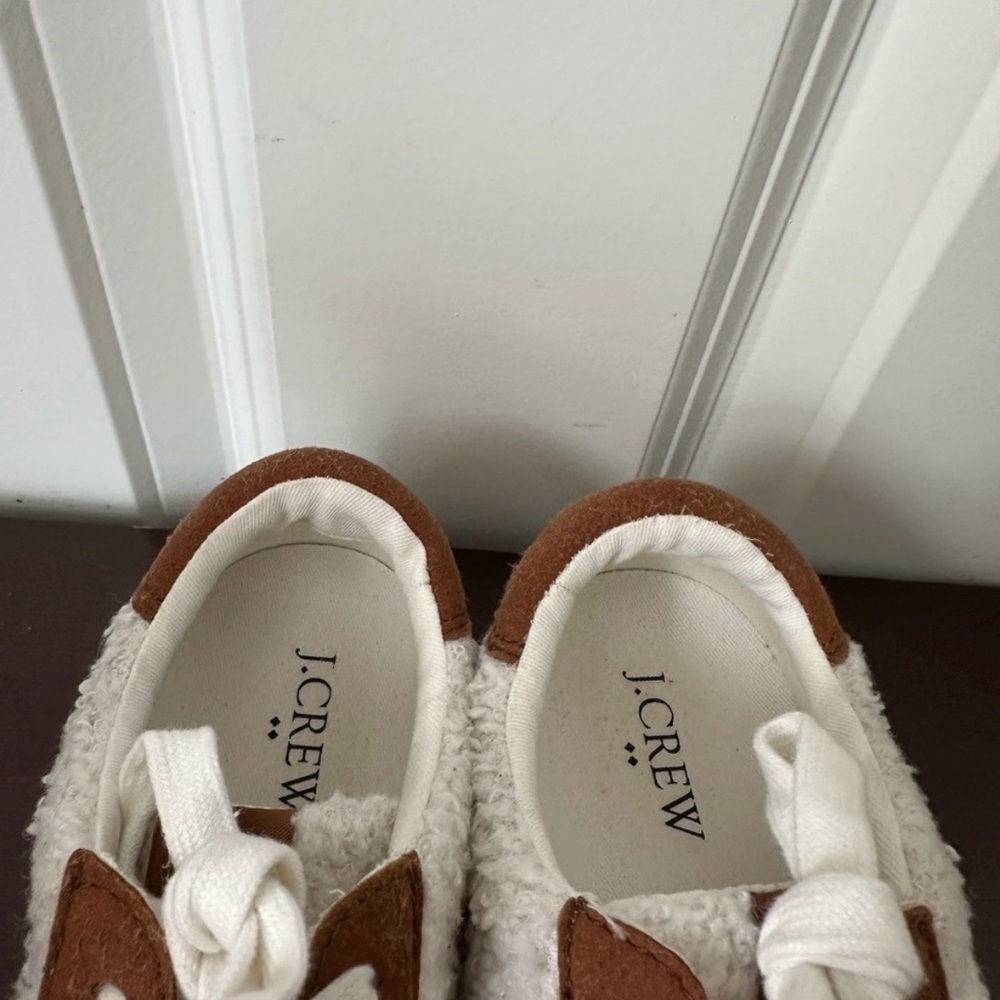 J. Crew Striped White Sherpa Road Trip Sneakers Womens Size 7.5 - Picture 5 of 9